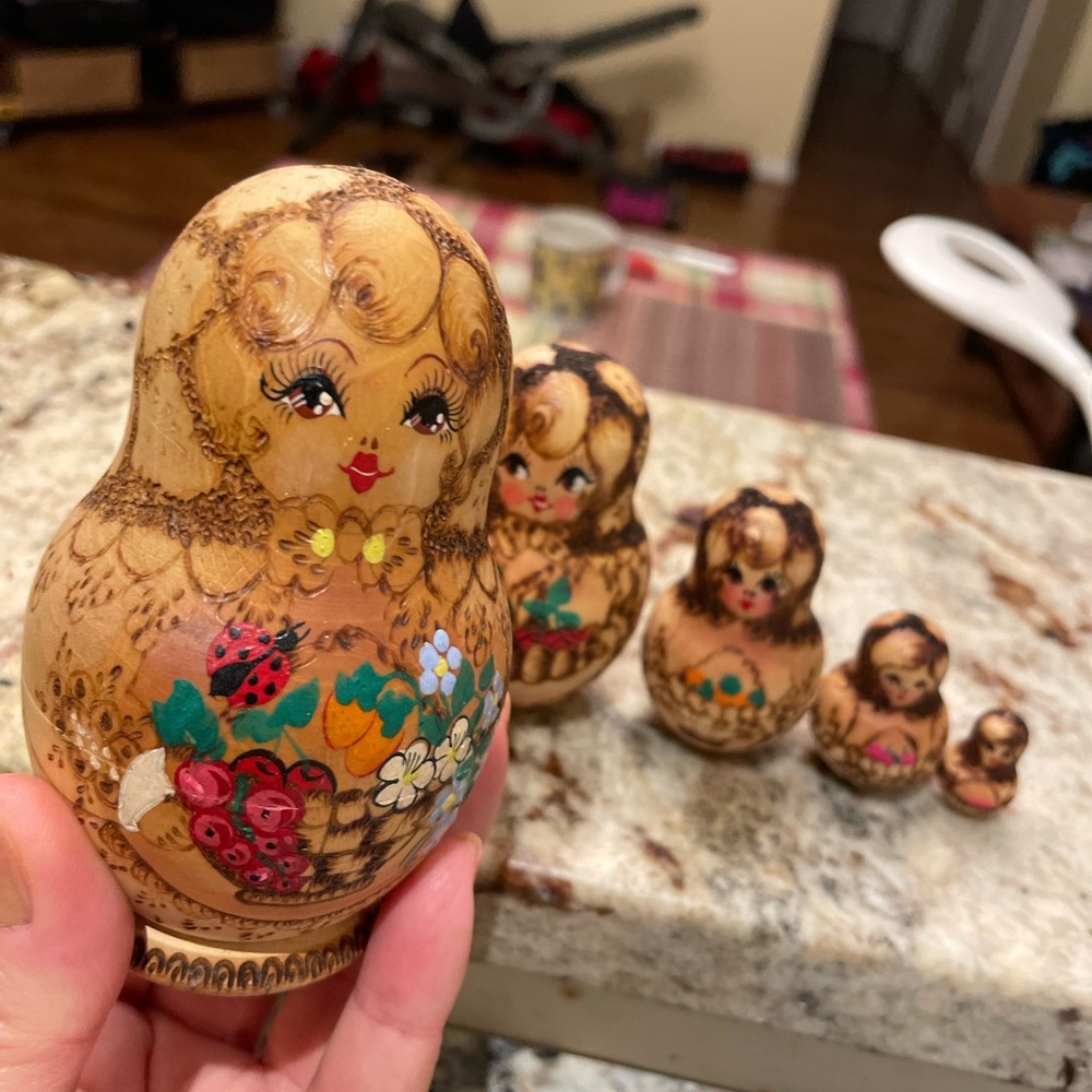 Vintage Matryoshka Nesting Dolls